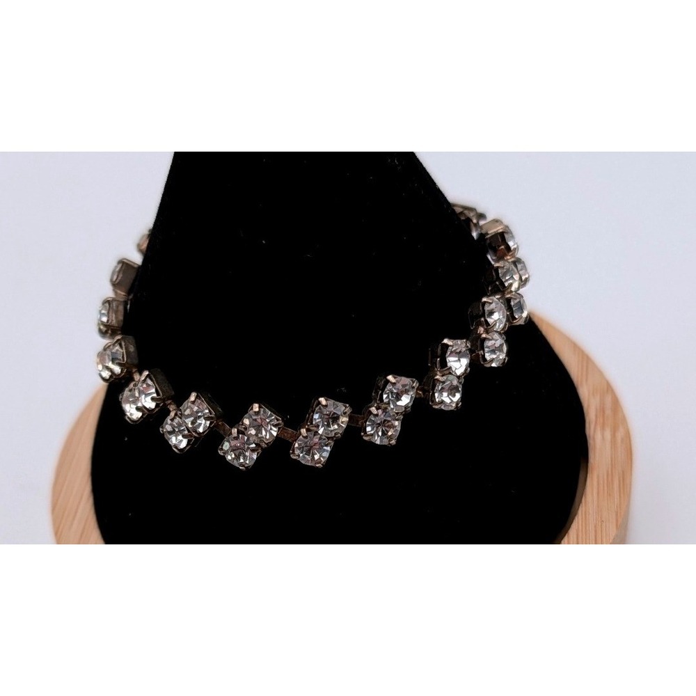 Vintage Clear Rhinestone Tennis Bracelet Silver Tone Zig Zag Link 7 Inch